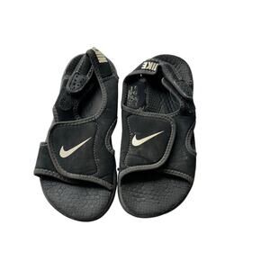 Nike Black Velcro Sandals - Boys - Length 7.5 Inches